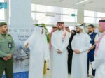 رئيس هيئة الغذاء والدواء يزور صالة مبادرة طريق مكة في مطار الملك عبدالعزيز الدولي بجدة