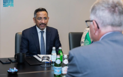 وزير الصناعة يبحث فرص التعاون في قطاع التعدين والمعادن مع شركات أمريكية