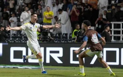 النصر يقترب من حسم اللقب برباعية في الشباب