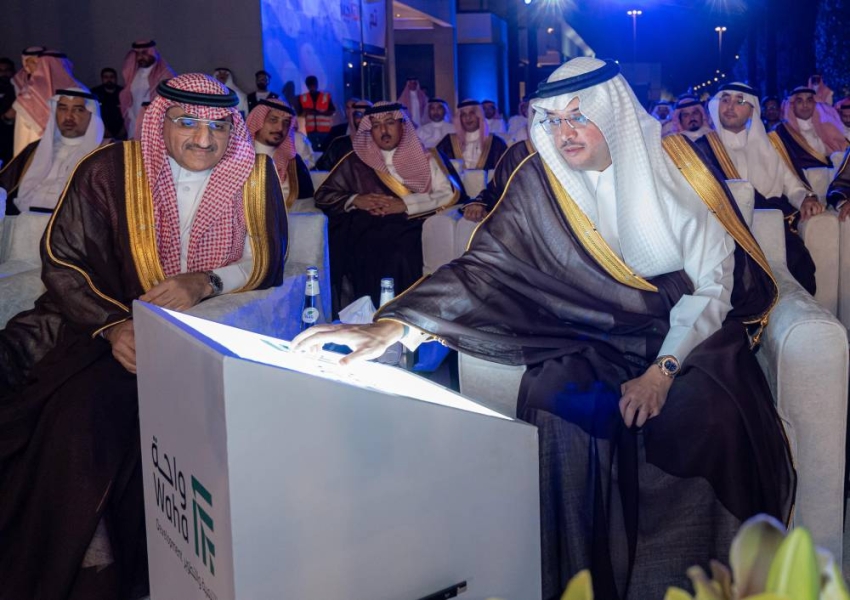 محافظ الأحساء يطلق مشاريع استثمارية بقيمة تتجاوز مليار ريال