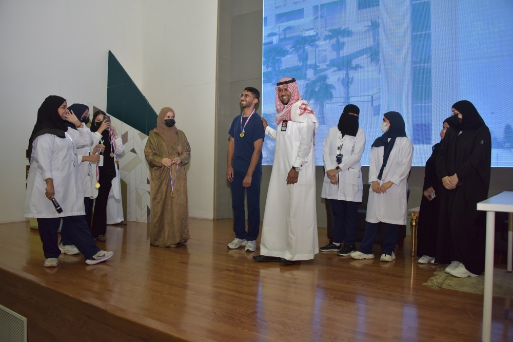 في يومه العالمي.. الرؤية تعزز أعداد السعوديين بقطاع التمريض