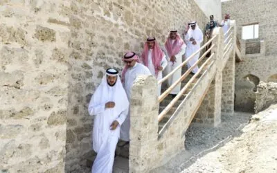 محافظ القطيف يتفقد مشاريع التطوير والترميم بجزيرة دارين وتاروت