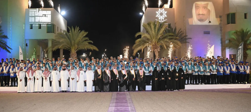أمير جازان يرعى حفل تخريج 2,618 خريجًا وخريجةً من منشآت التدريب التقني والمهني بالمنطقة