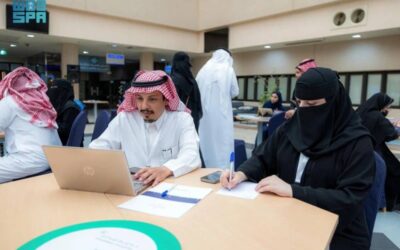 زوجان يحوّلان قلق أسر أطفال السكري إلى ابتكار تقني بجامعة القصيم