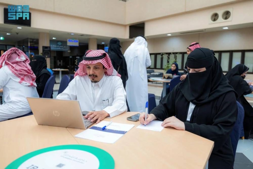 زوجان يحوّلان قلق أسر أطفال السكري إلى ابتكار تقني بجامعة القصيم