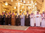 نائب أمير منطقة الرياض يؤدي صلاة الميت على حسان ياسين
