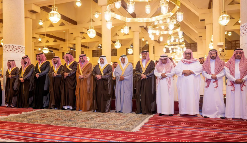 نائب أمير منطقة الرياض يؤدي صلاة الميت على حسان ياسين