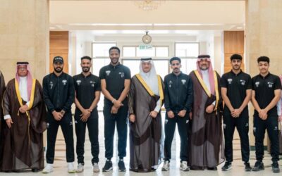 محافظ الأحساء يكرّم نادي هجر بمناسبة صعوده إلى دوري يلو